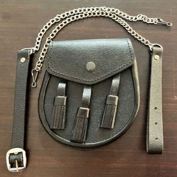 Black Leather Sporran With Chain