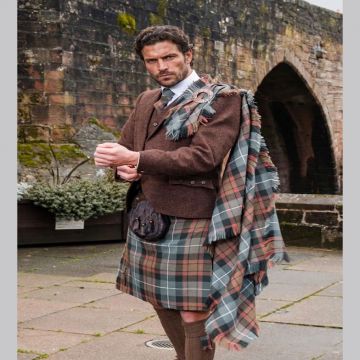Copper Brown Tweed Kilt Outfit