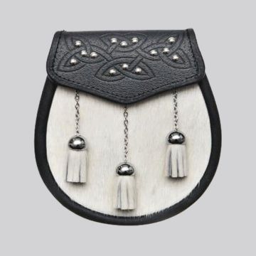 Semi Dress Natural Calfskin 14 Stud Sporran