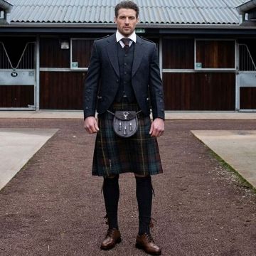 Tweed Kilt Outfit With Jacket
